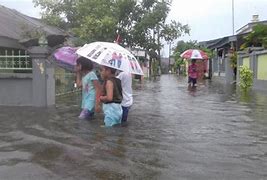 Hujan Es Di Makassar Hari Ini